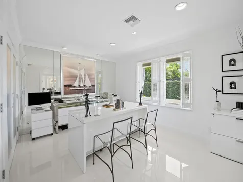 2831 NE 40th Street Fort Lauderdale FL 33308