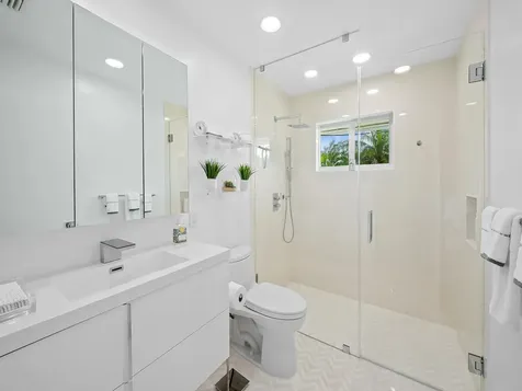 2831 NE 40th Street Fort Lauderdale FL 33308