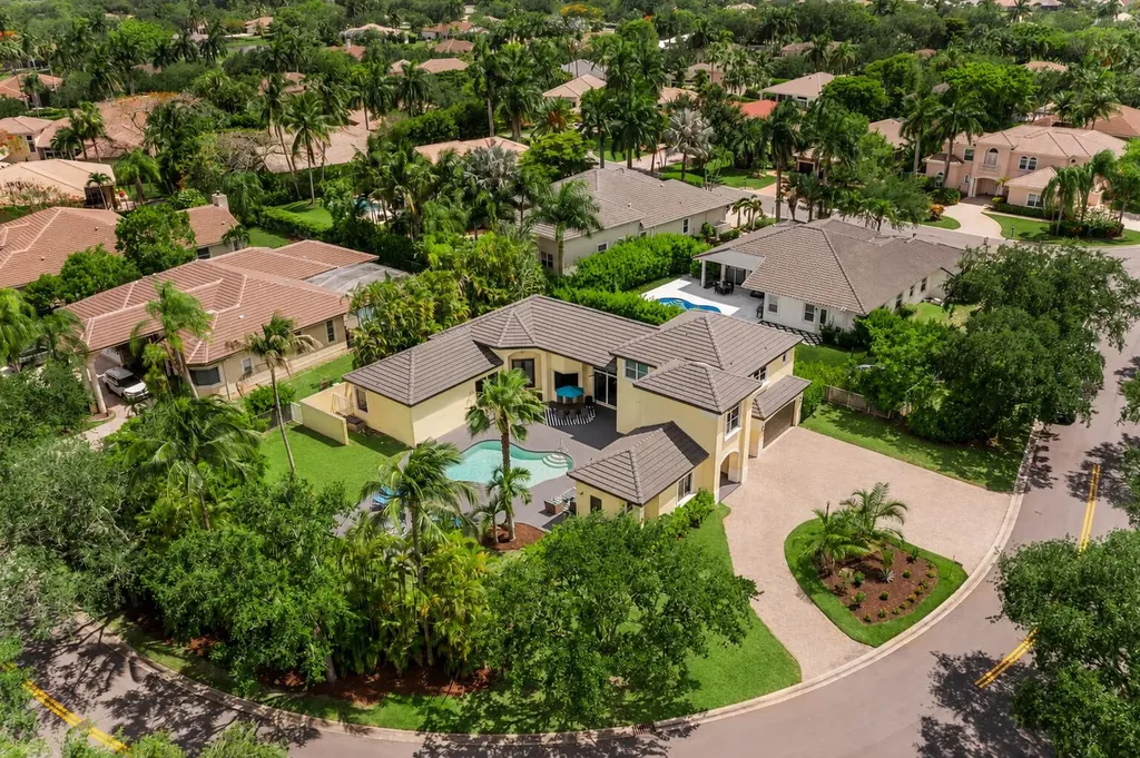6569 NW 103rd Terrace Parkland FL 33076