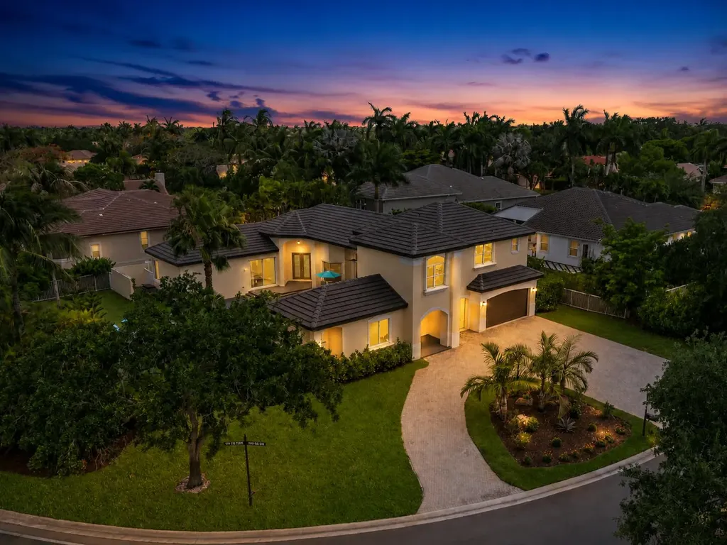 6569 NW 103rd Terrace Parkland FL 33076
