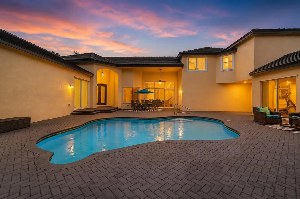 6569 NW 103rd Terrace Parkland FL 33076