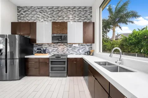 6569 NW 103rd Terrace Parkland FL 33076