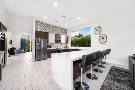 6569 NW 103rd Terrace Parkland FL 33076
