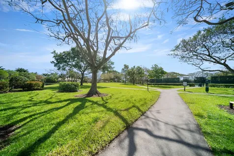 6569 NW 103rd Terrace Parkland FL 33076