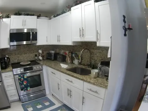 275 Monaco F Delray Beach FL 33446