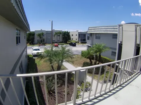 275 Monaco F Delray Beach FL 33446