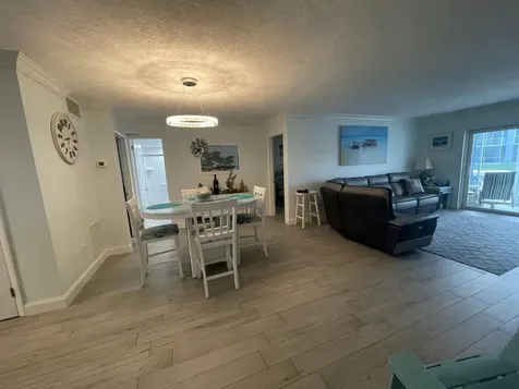 121 Wettaw Lane North Palm Beach FL 33408