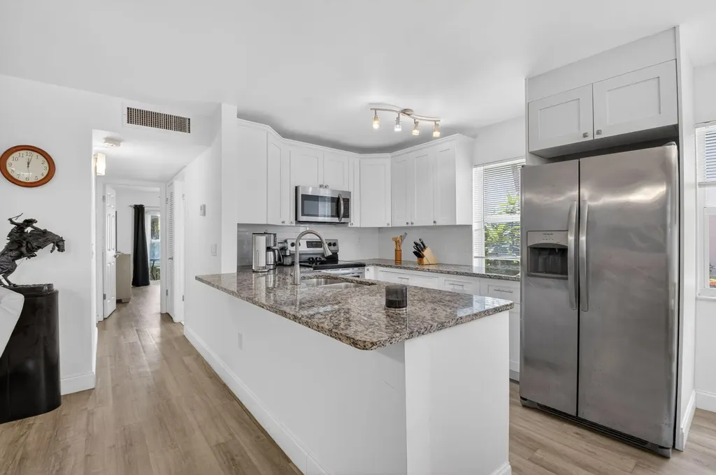14 Flanders Delray Beach FL 33484