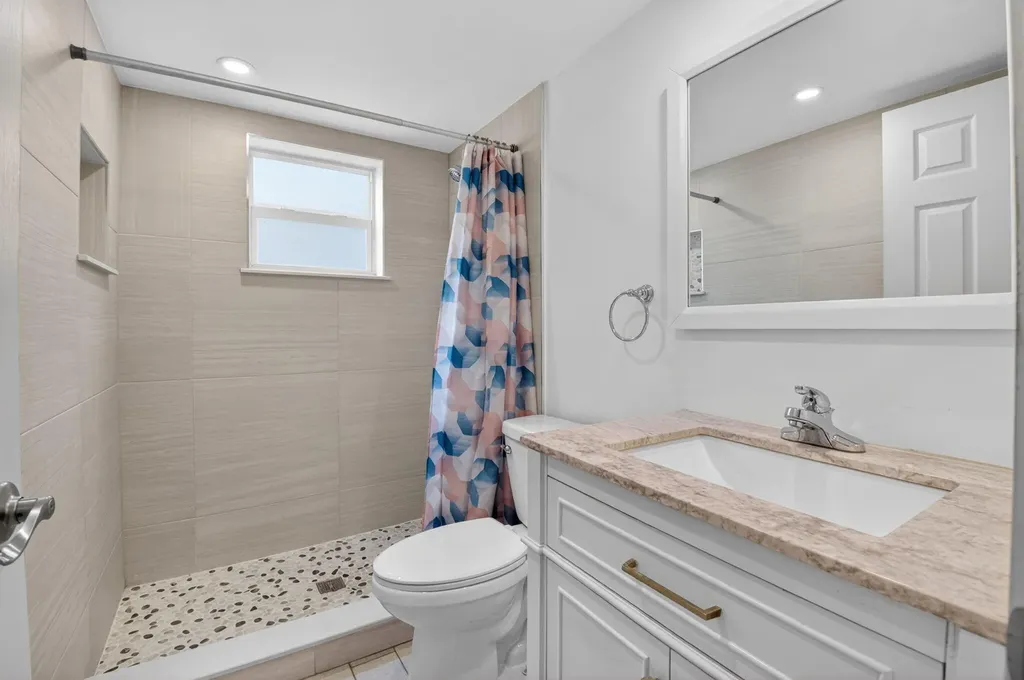 14 Flanders Delray Beach FL 33484