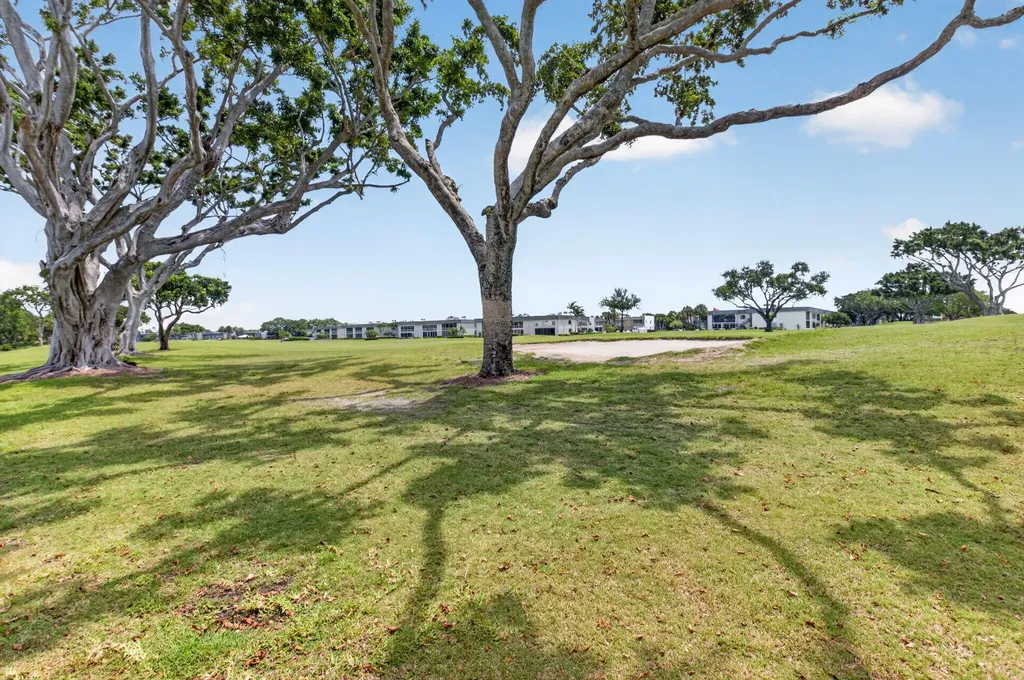 14 Flanders Delray Beach FL 33484