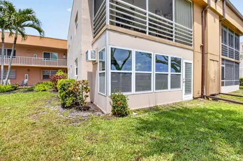 14 Flanders Delray Beach FL 33484