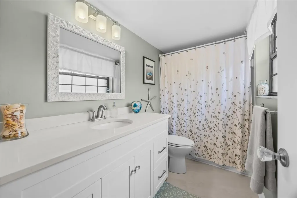 2069 NE Collins Circle Jensen Beach FL 34957
