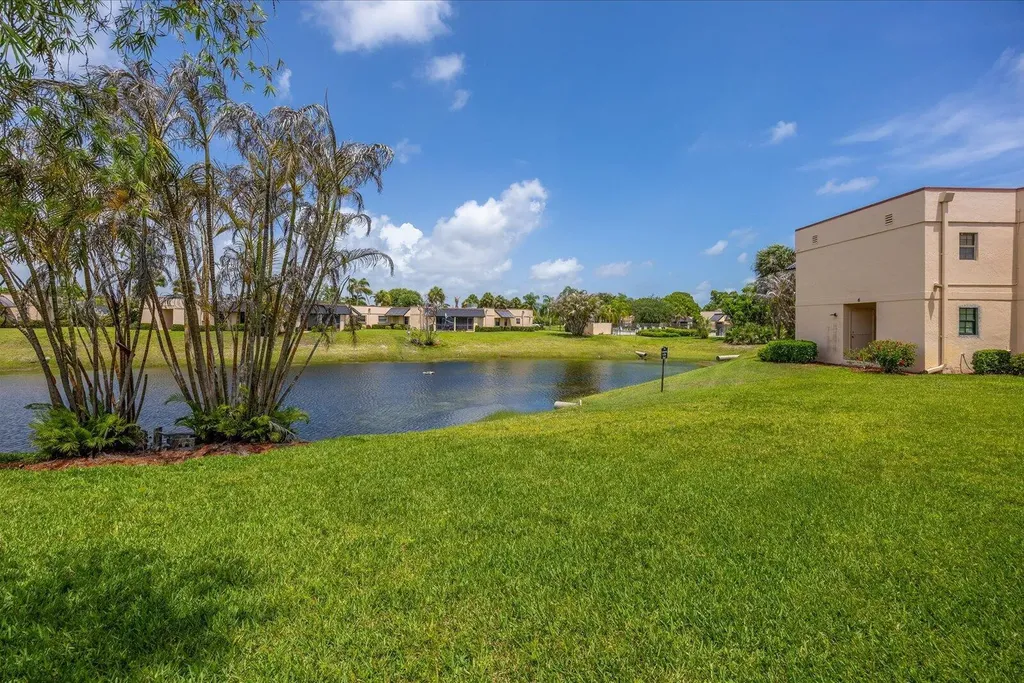2069 NE Collins Circle Jensen Beach FL 34957