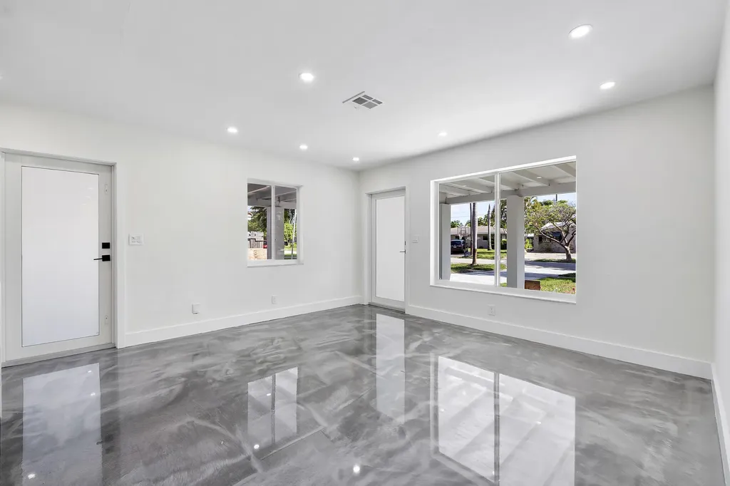 2160 NE 53rd Street Fort Lauderdale FL 33308