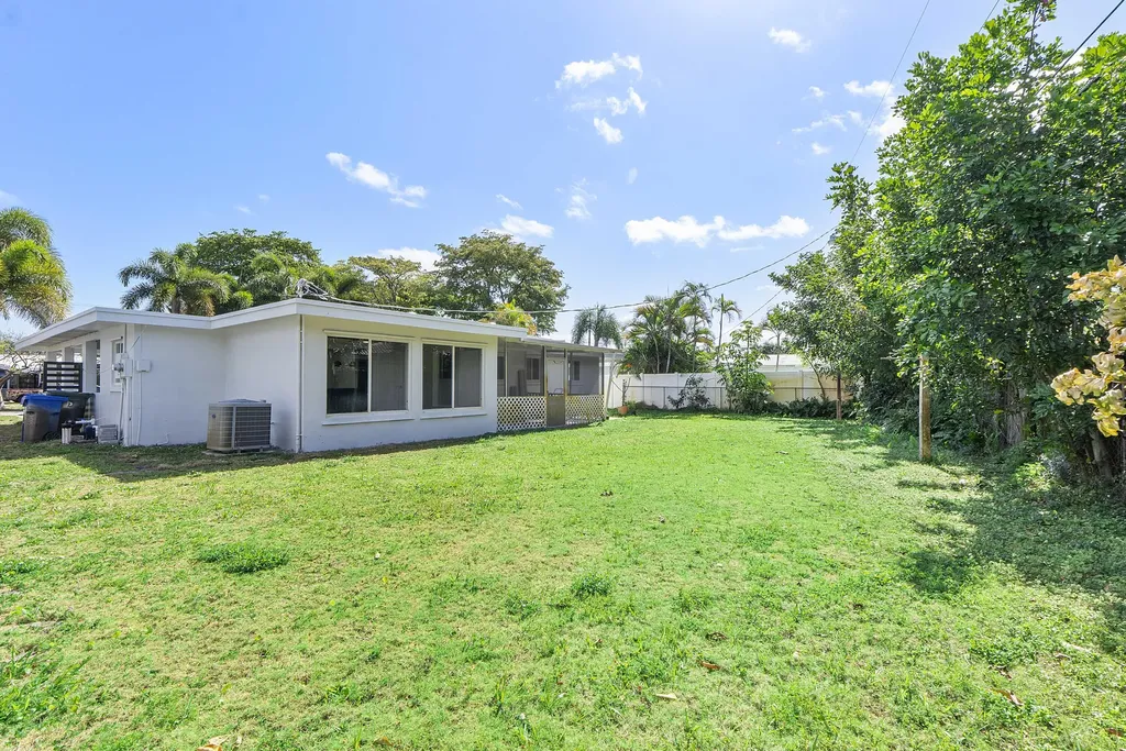 2160 NE 53rd Street Fort Lauderdale FL 33308