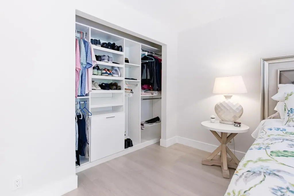 5800 Camino Del Sol Boca Raton FL 33433