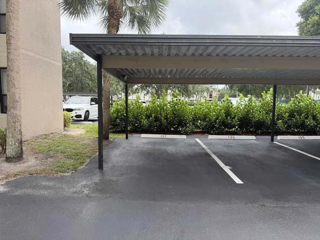 5800 Camino Del Sol Boca Raton FL 33433