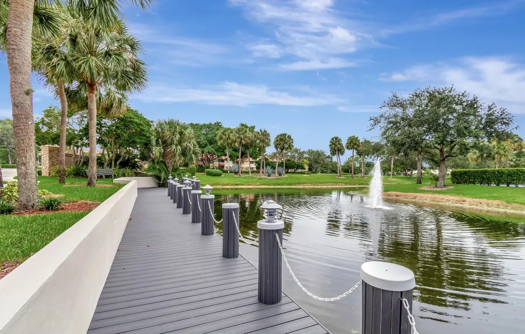 5800 Camino Del Sol Boca Raton FL 33433