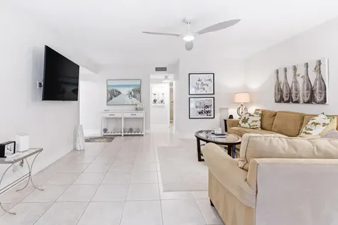 5800 Camino Del Sol Boca Raton FL 33433