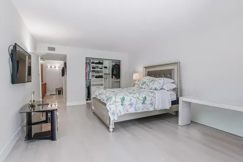 5800 Camino Del Sol Boca Raton FL 33433