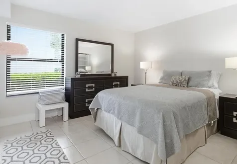 5800 Camino Del Sol Boca Raton FL 33433