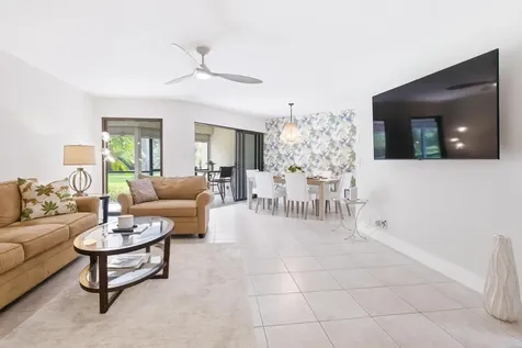 5800 Camino Del Sol Boca Raton FL 33433