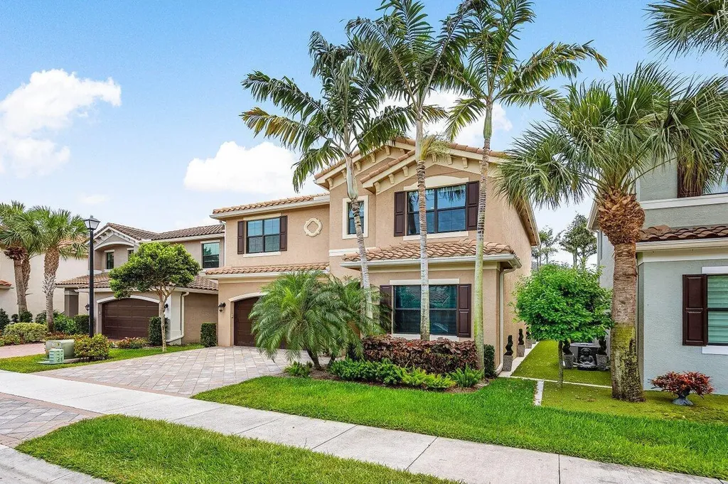 8068 Lemon Serpentine Lane Delray Beach FL 33446