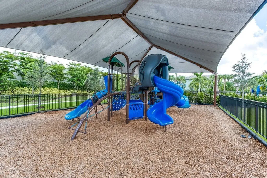 8068 Lemon Serpentine Lane Delray Beach FL 33446