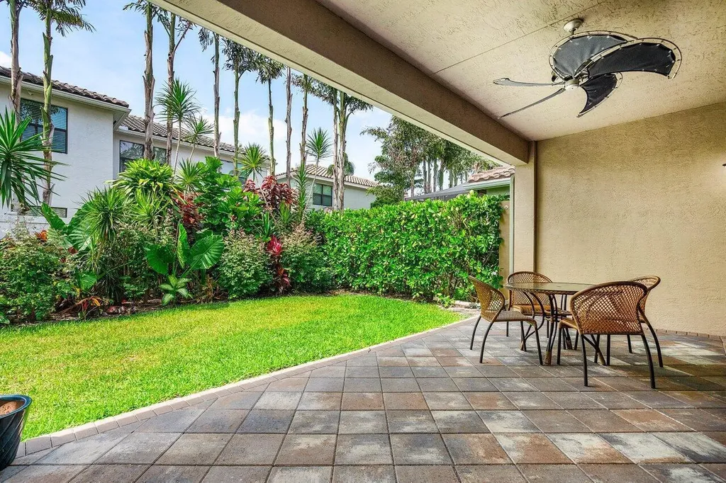 8068 Lemon Serpentine Lane Delray Beach FL 33446