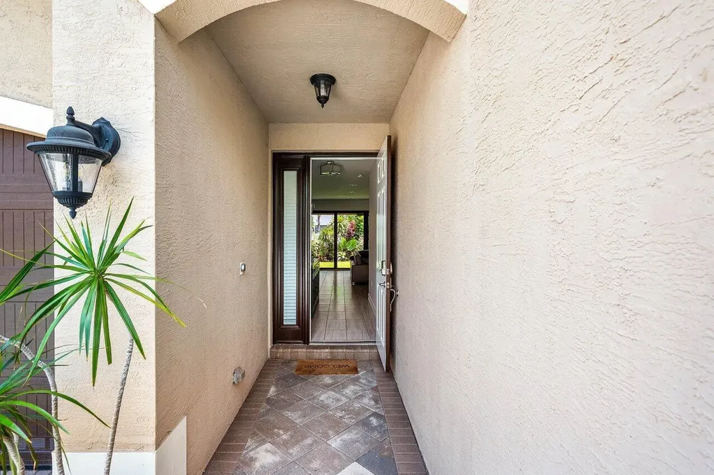 8068 Lemon Serpentine Lane Delray Beach FL 33446