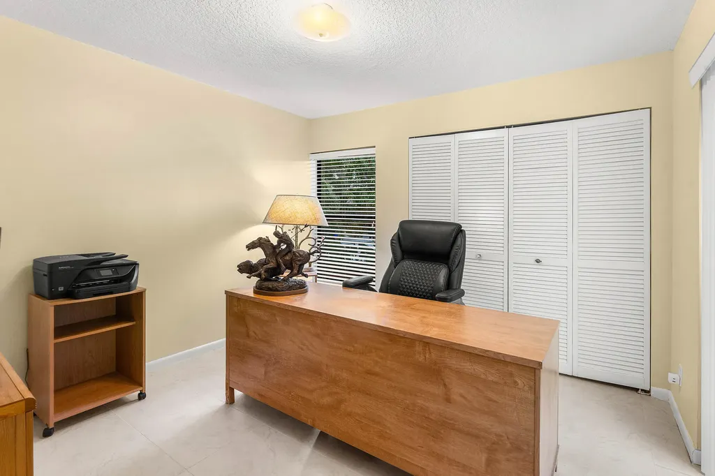 11122 Curry Drive Palm Beach Gardens FL 33418