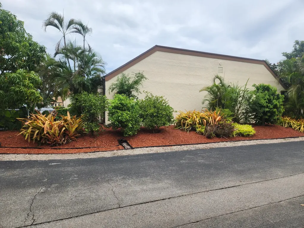 11122 Curry Drive Palm Beach Gardens FL 33418