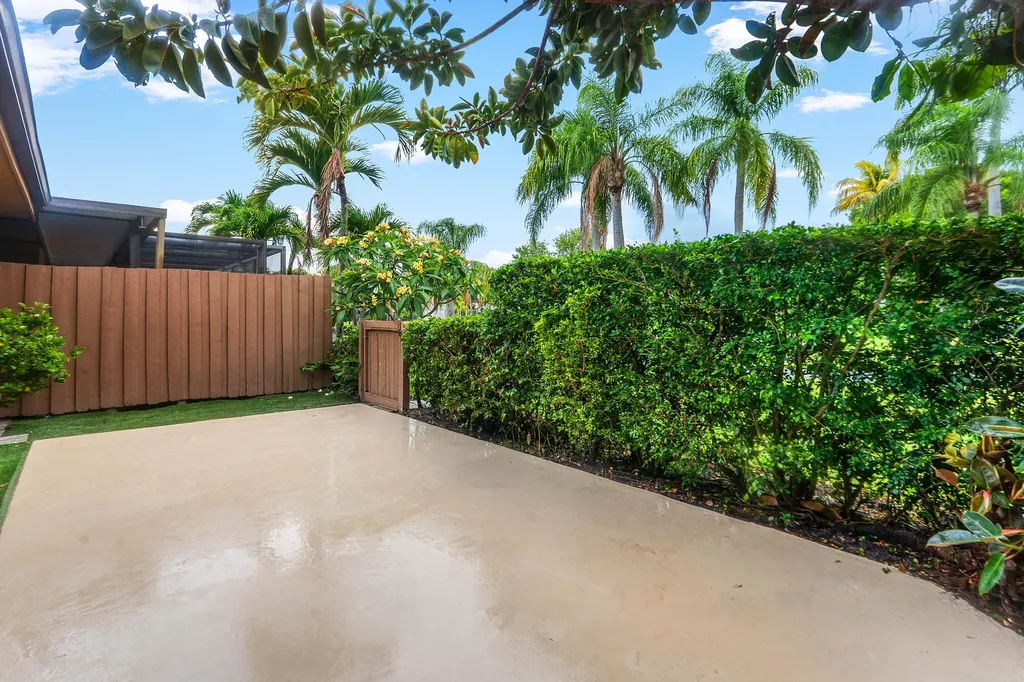 11122 Curry Drive Palm Beach Gardens FL 33418