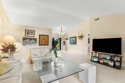 11122 Curry Drive Palm Beach Gardens FL 33418