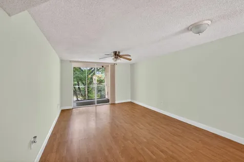 8373 Lake Drive Doral FL 33166
