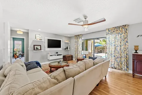 9922 NW 19th Street Coral Springs FL 33071