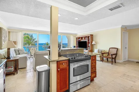 2080 E Hillsboro Boulevard Deerfield Beach FL 33441