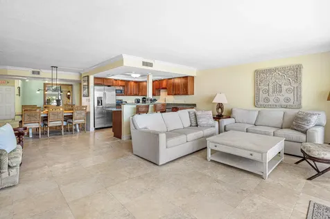 2080 E Hillsboro Boulevard Deerfield Beach FL 33441