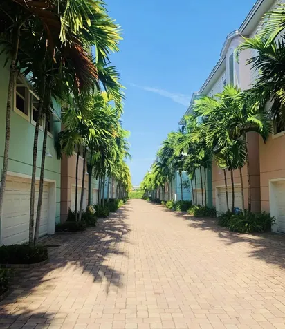 425 NE 1st Street Pompano Beach FL 33060