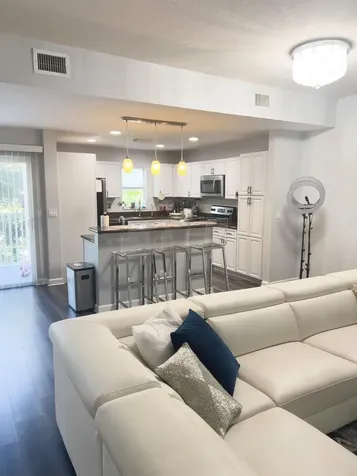 425 NE 1st Street Pompano Beach FL 33060