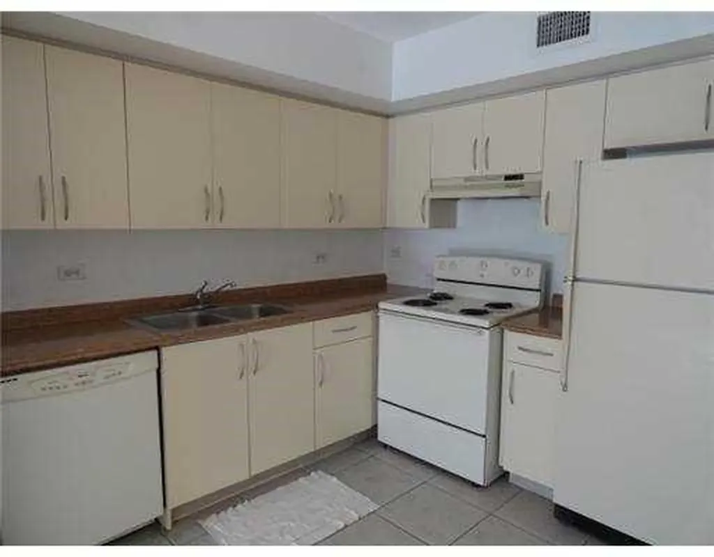 3640 N 56th Avenue Hollywood FL 33021
