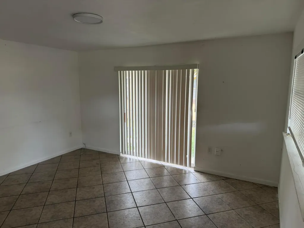 115 Maple Avenue Fort Pierce FL 34982