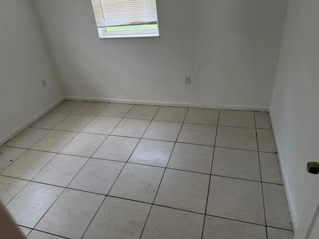 115 Maple Avenue Fort Pierce FL 34982