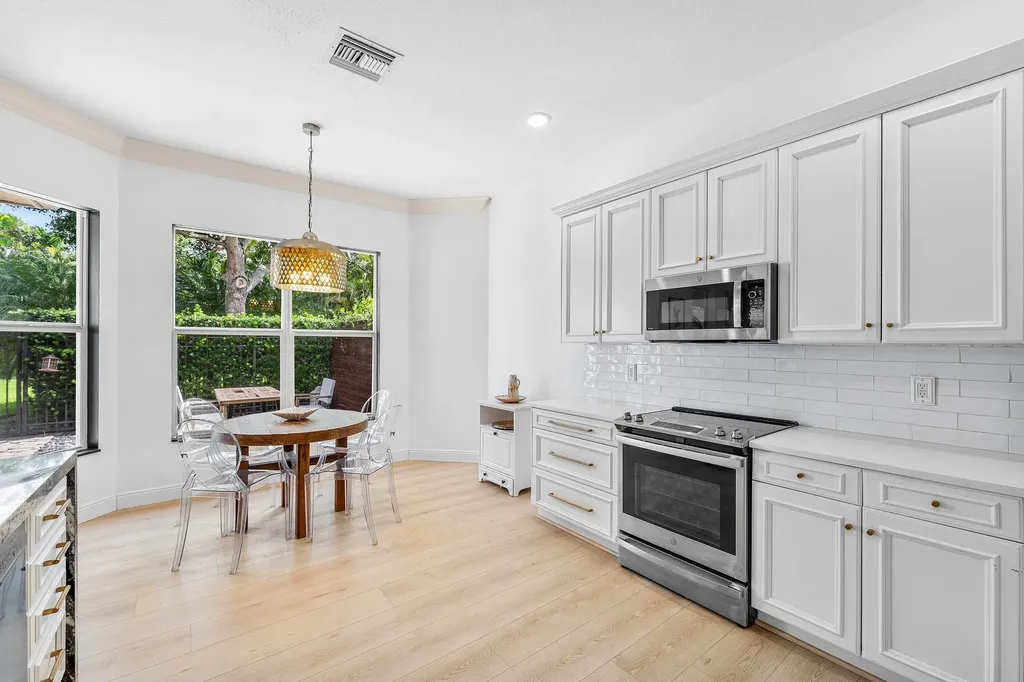 2068 Wightman Drive Wellington FL 33414