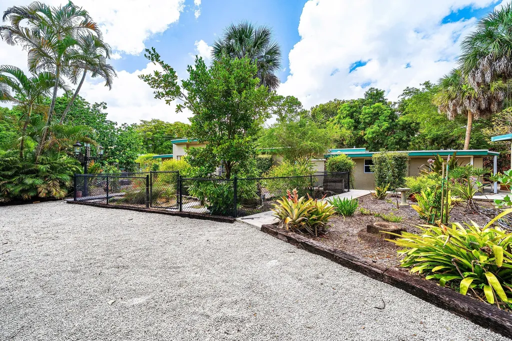 2873 Riverland Road Fort Lauderdale FL 33312