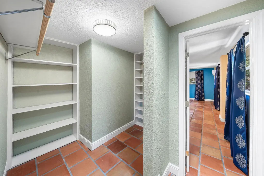 2873 Riverland Road Fort Lauderdale FL 33312