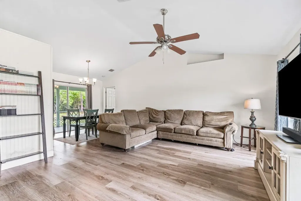 15439 63rd Place N Loxahatchee FL 33470
