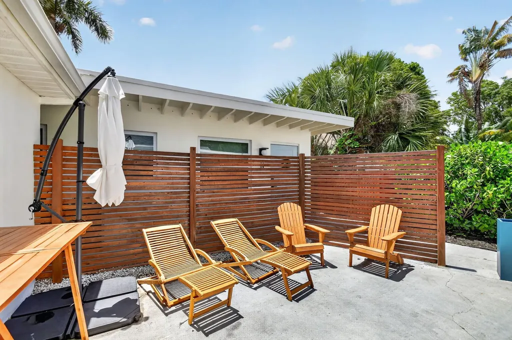 4811 N Flagler Drive West Palm Beach FL 33407