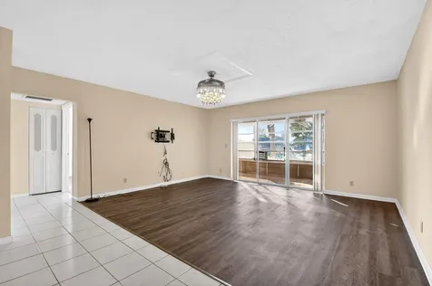 201 Oxford 600 West Palm Beach FL 33417