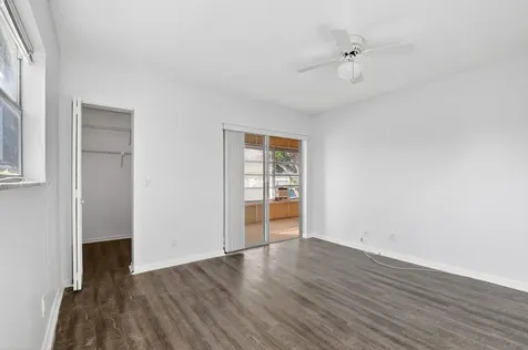 201 Oxford 600 West Palm Beach FL 33417